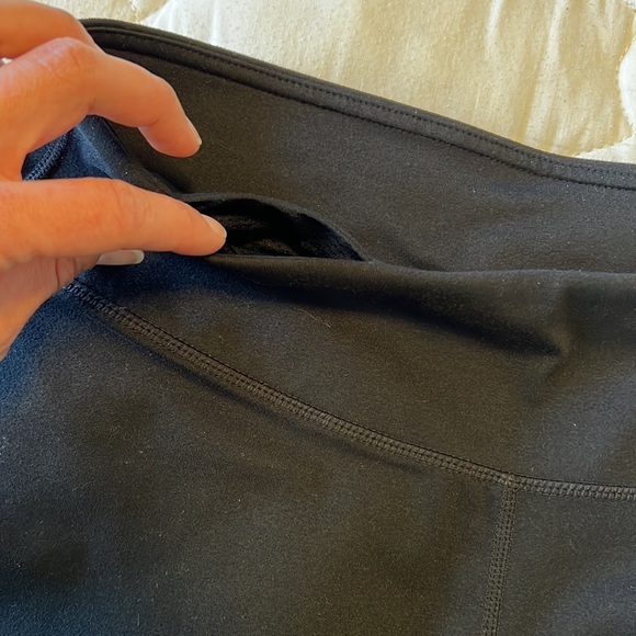 Fabletics Gaviota Leggings - Picture 3 of 6